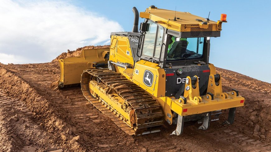 New John Deere 700L, 750L Dozers Enhance Productivity and Operator Comfort